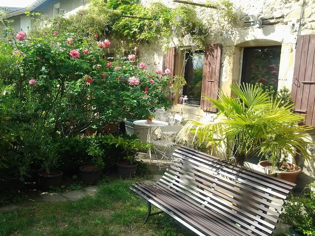 Hotel La Fougeraie Marsaz Pensión